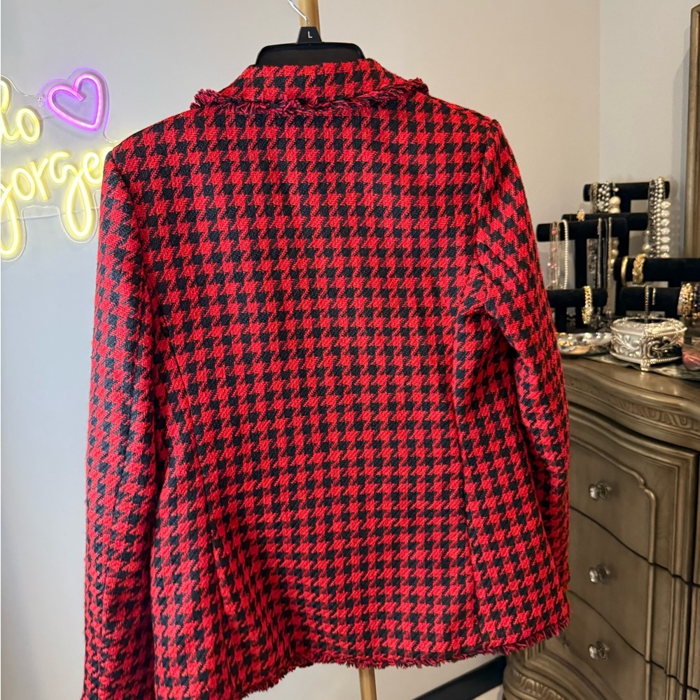 Tahari Red and Black Blazer Modern Tailored Silhouette - Picture 5 of 7